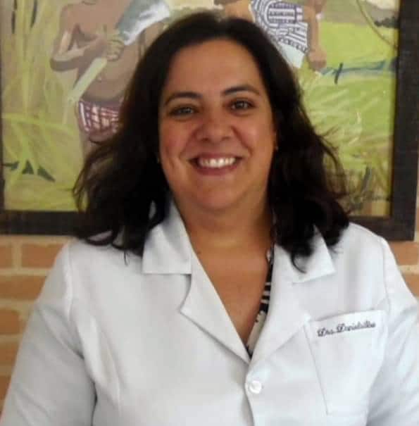 Dra. Daniela Silvestre