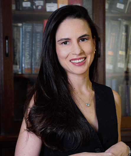 Dra. Luara Lis Barbosa Boson