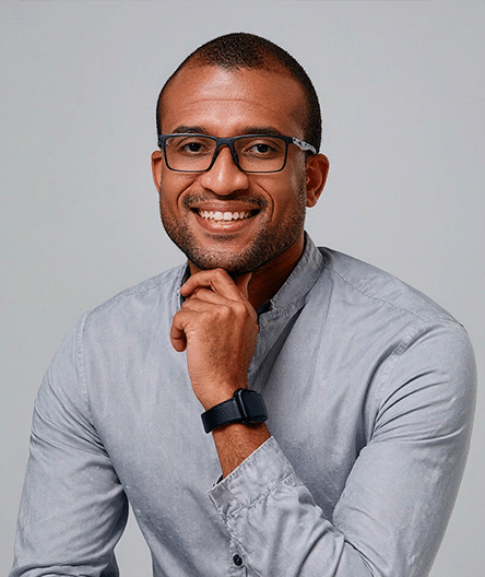 Dr. Luís Victor Moraes de Moura